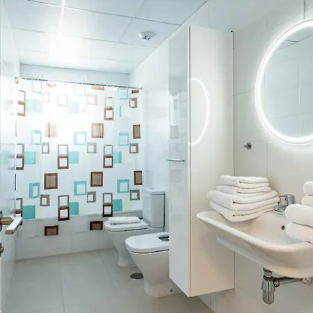 Jg3.6b- Luxury Penthouse With Spacious Balcony דירה *