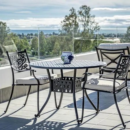 Jg3.6b- Luxury Penthouse With Spacious Balcony *