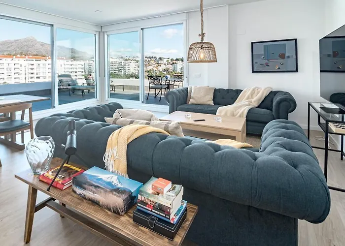 Jg3.6b- Luxury Penthouse With Spacious Balcony