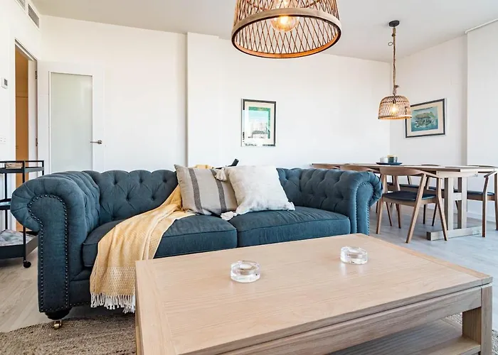 Jg3.6b- Luxury Penthouse With Spacious Balcony * ماربيا